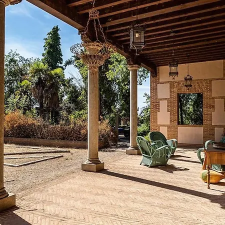 Casa Palacio Puy Du Fou