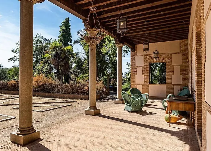 Casa Palacio Puy Du Fou