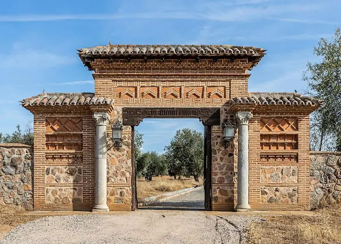 Casa Palacio Puy Du Fou Villa *