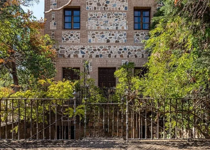 Casa Palacio Puy Du Fou Villa