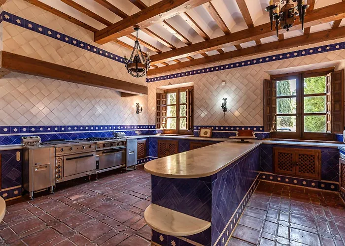 Casa Palacio Puy Du Fou *